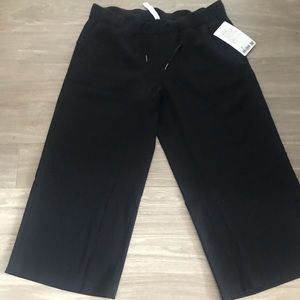 NWT Lululemon wide leg pants - size 14